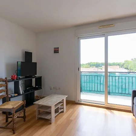 Nice 42 M Bright With Wifi And Balcony Apartament