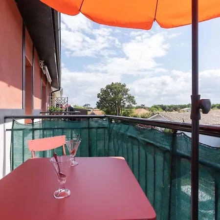 Apartament Nice 42 M Bright With Wifi And Balcony